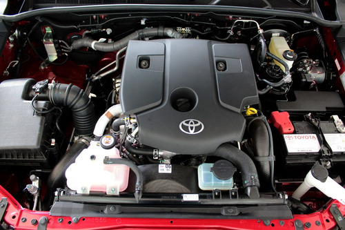 Toyota Hilux 2.8 Sr 4x4 Cd Turbo Diesel 4p Automático 6m -