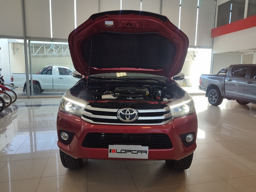 Imagen 4 de 24 de Toyota Hilux Srv Cuero 4x2 Mt
