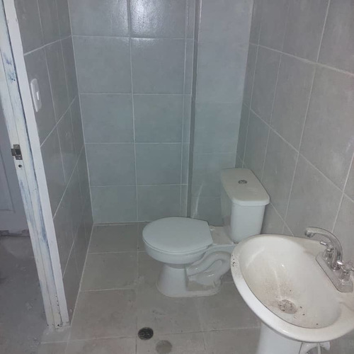 Imagen 3 de 12 de En Obra Gris, Townhouse Arz