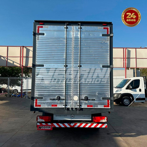 Mercedes Benz Sprinter 516 Baú Completa
