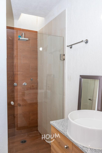 Casa En Toluquilla, San Pedro Tlaquepaque Con 2 Recámaras, 81 M², Id: 76452