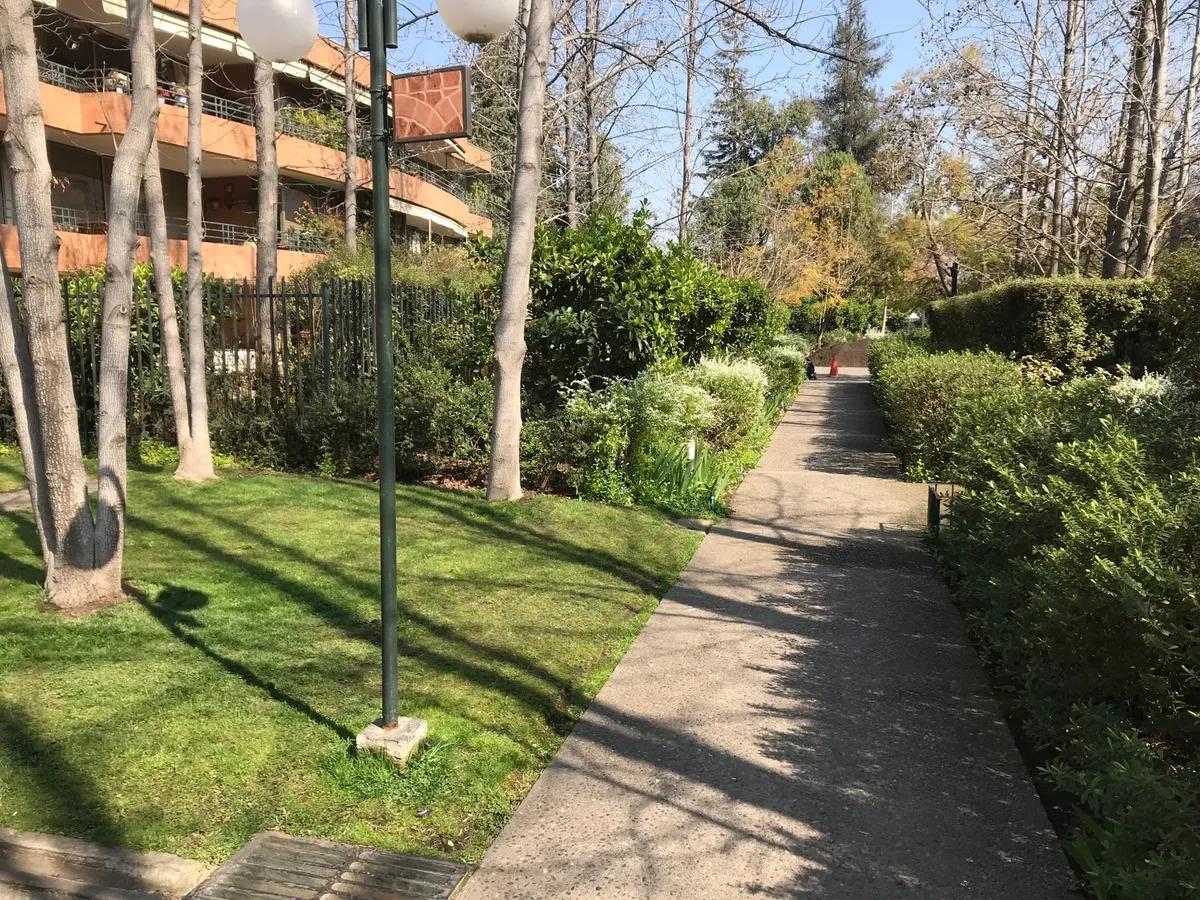 Imagen 2 de 11 de Amplio En Santa María - Colegio San Benito