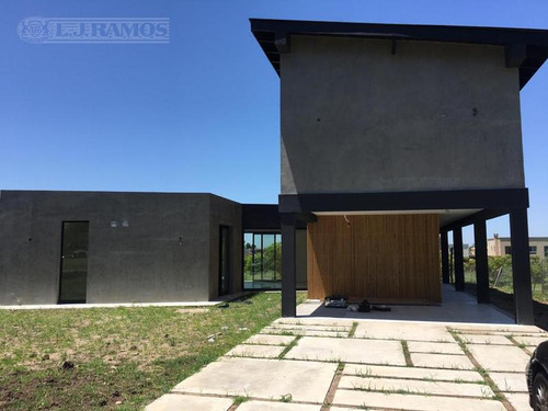 Casa A Estrenar En Venta Ubicada En Cul De Sac En Barrio Cerrado San Matias, Escobar - Pg