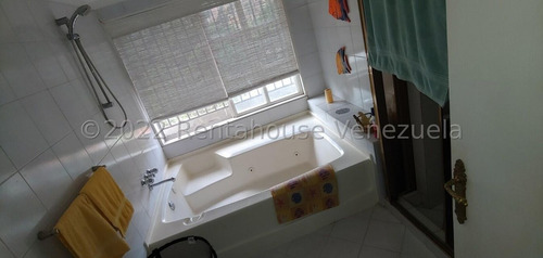 Imagen 11 de 13 de Casa En Venta En El Cafetal 22-18439 Caro Fermoso 0424-2083128