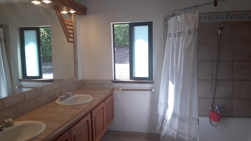 Casa Estilo Chileno A 25 Min. De Chicureo Arrienda Su Dueña