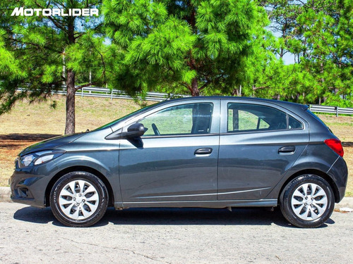 Imagen 2 de 25 de Chevrolet Onix Lt Extra Full 1.4 | Permuta / Financia