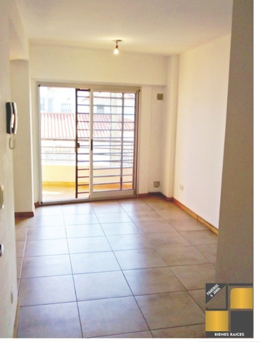 Imagen 3 de 11 de Departamento En Venta En Valentin Alsina