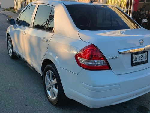 Nissan Tiida 1.8 Sense Sedan Mt
