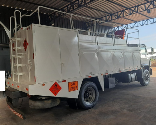 Imagem 6 de 25 de Volkswagen 15-180 2012 4x2 Comboio Urso Completo Operacional