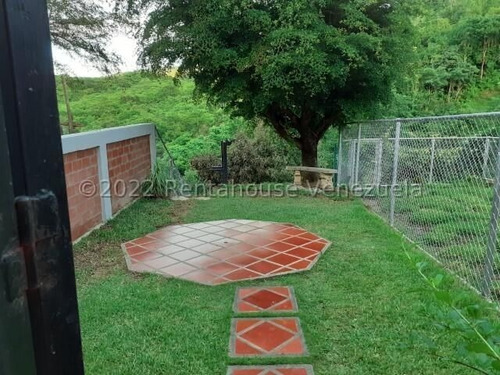 Imagen 3 de 24 de Venta De Hermoso Townhouse En Nueva Casarapa / Ofc 23-435