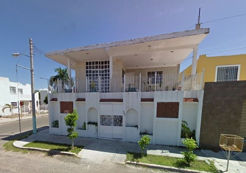 Bonita Casa En En Fraccionamiento Residencial Del Caribe Chetumal ( No Creditos Hipotecarios) Prm