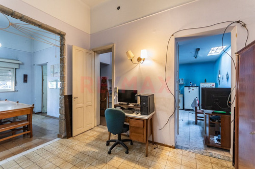 Venta Casa 3 Ambientes Depend Y Terraza - Floresta