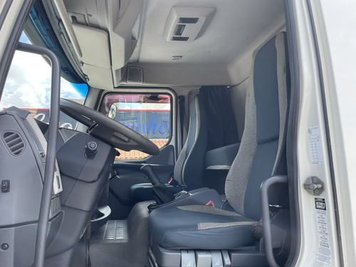 Volvo Vm 270 2020 Carroceria Ñ = 24280 2429 2426 2430 24250