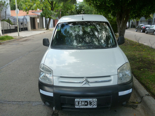 Citroen Berlingo Furgon Vidriado Con Asientos