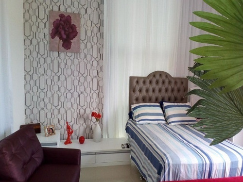 Imagem 9 de 20 de Excelente Casa Finamente Decorada Com 260m2 Em Alphaville Litoral Ii - Adr490 - 31993079