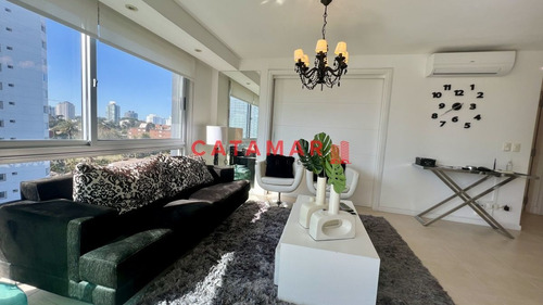 Imagen 3 de 24 de Alquiler Departamento Dos Dormitorios Y Medio Playa Mansa Punta Del Este - Punta Del Este Mansa