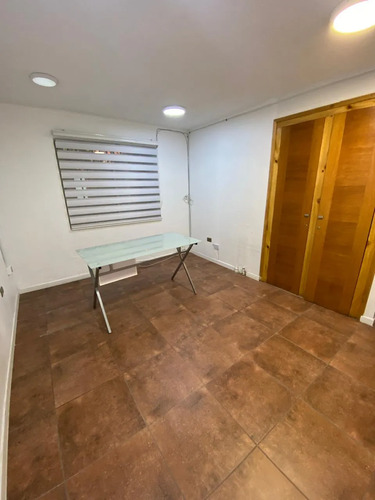 Centro Médico En Arriendo Sector Sur, Próximo A Colegios.