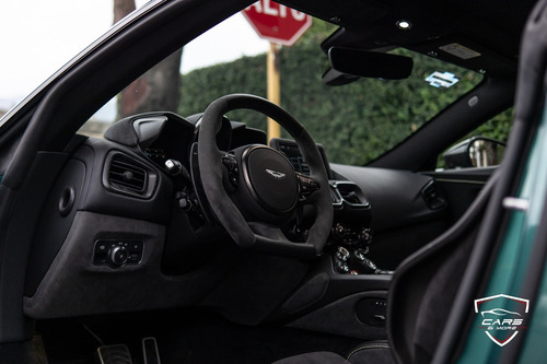 Aston Martin Vantage F1 2023