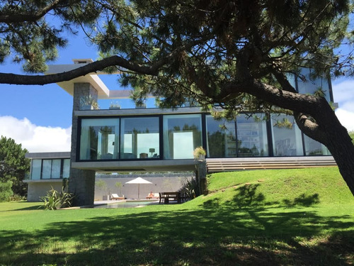 Casa En Alquiler Por Temporada De 5 Dormitorios En Laguna Escondida (ref: Bpv-6417)