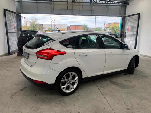 Imagem 5 de 12 de Ford Focus 2016 1.6 Se Flex 5p