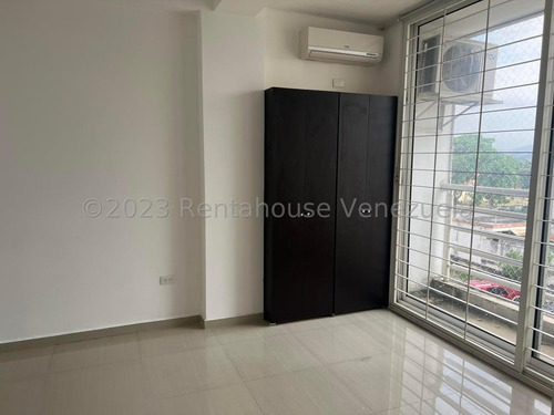 Sp Apartamento Con Vigilancia Privada En Alquiler Agua Viva Cabudare Lara, Venezuela. 102 M²