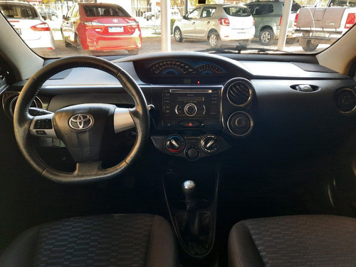 Imagen 6 de 12 de Toyota Etios Xls 1.5 M/t 2014