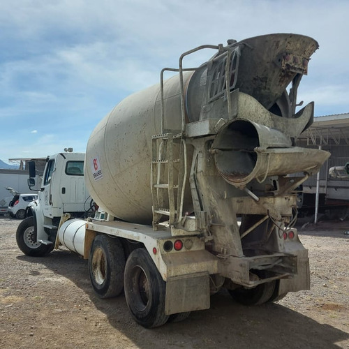 Imagen 3 de 12 de Camion Revolvedor De Concrfeto Freightliner 2009 8m3