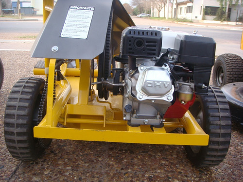Imagen 5 de 7 de Tractor Cortacésped 90cm 13hp Arranque Manual