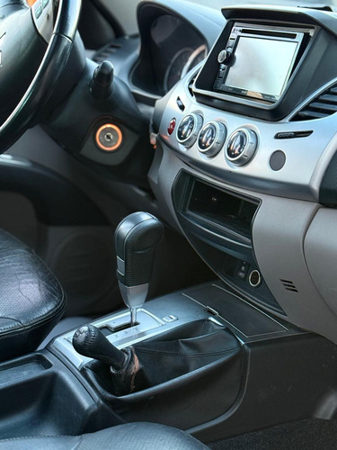 Mitsubishi L200 2.5 Cd 4wd High-power Di-d At5 Cuero