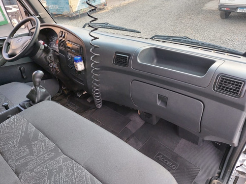 Imagem 8 de 25 de Mercedes Benz Mb Accelo 1016 Ano 2017 Plataforma Guincho
