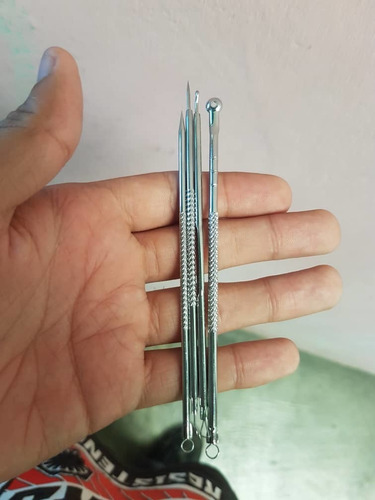 Imagen 6 de 6 de Kit 4 Pcs Herramienta Saca Comedon Espinilla Limpieza Facial