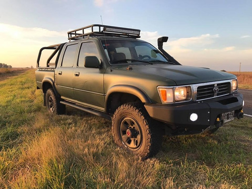 Bumper Rhino 4x4 Toyota Hilux 96+ Para Uso Fuera De Camino