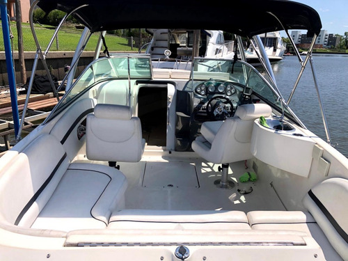 Quicksilver 2400 Lancha Cuddy