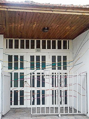 Imagen 1 de 20 de Amplio P.h. 3 Amb. Con Local O Garage, Centrico,