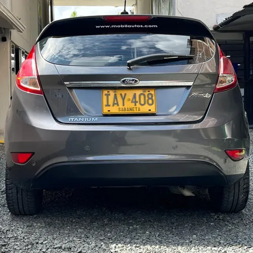 Ford Fiesta TITANIUM TP 1.6CC 2015