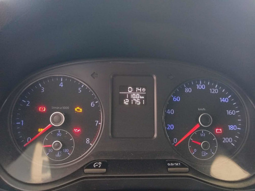 Imagem 8 de 11 de Volkswagen Fox Fox 1.0 Gll