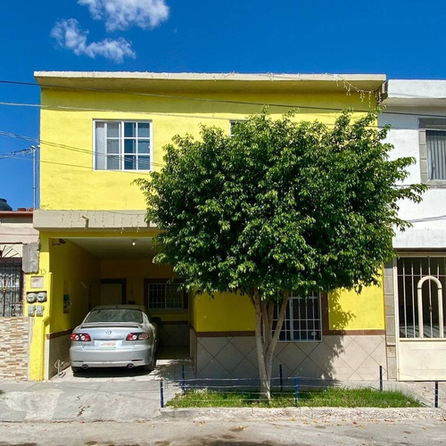 Imagen 1 de 9 de Bonita Casa En Venta