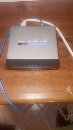 Switch Linksys Sd2005 (Usado)