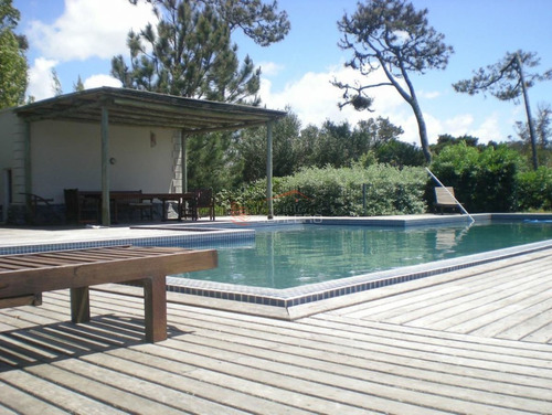 Imagen 19 de 30 de Espectacular Casa En Venta Y Venta En Punta Del Este, Pinares Frente A La Playa Mansa!