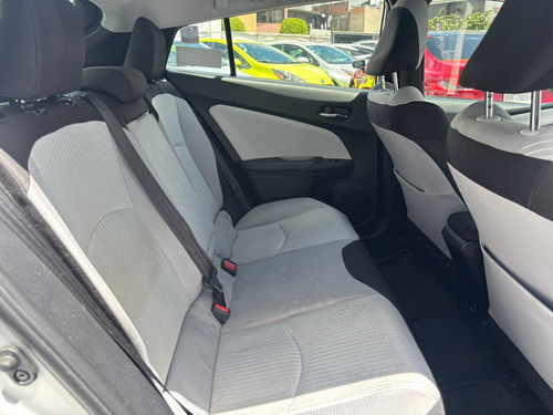 Toyota Prius 1.8 Base Cvt