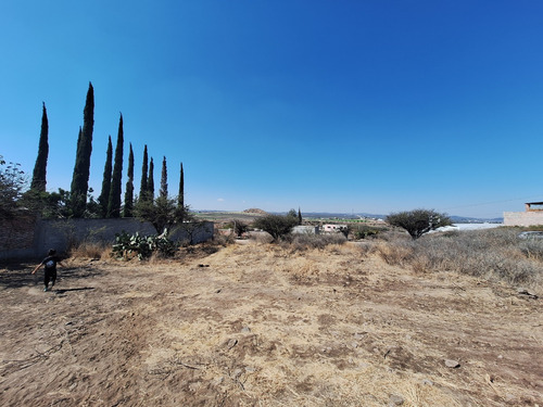 Terreno En Venta En Nuevo Apapataro Cerca De Cañadas Del Arroyo, Boulevard Metropolitano