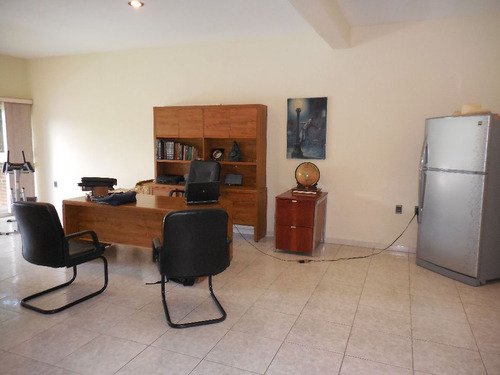 Residencia En Venta Fraccionamiento Burgos Bugambilias, De 4 Recamaras