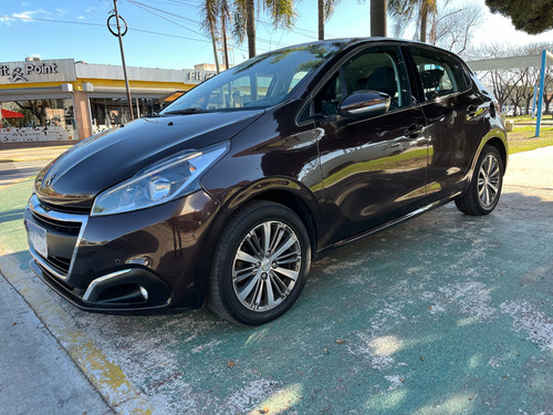 Peugeot 208 1.6 Feline Tiptronic