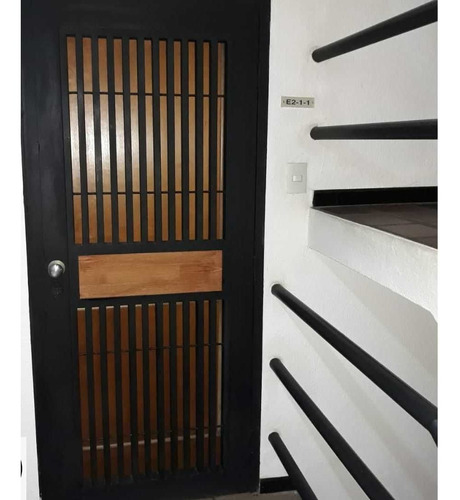 Imagen 5 de 12 de Guaica Mar Ii Cómodo Apartamento