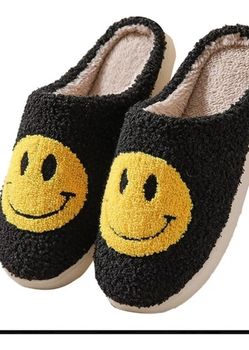 Pantuflas Calientitas Smile Kawaii 