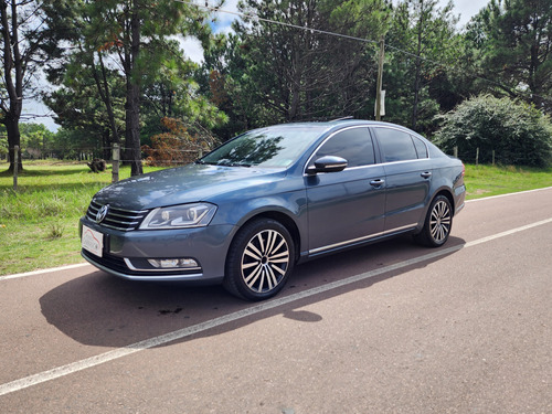 Volkswagen Passat 2.0 Dsg Comfortline - Financio / Permuto