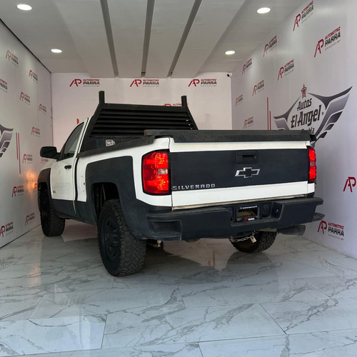 Chevrolet Silverado 2500 CAB-REGULAR 4X2