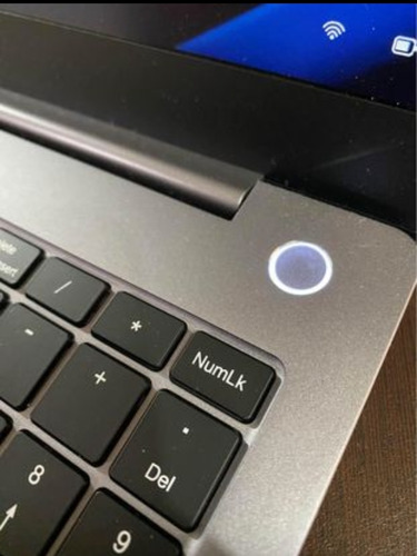 Laptop Gamer Con Teclado Retroiluminado (no Se Entrega Caja)