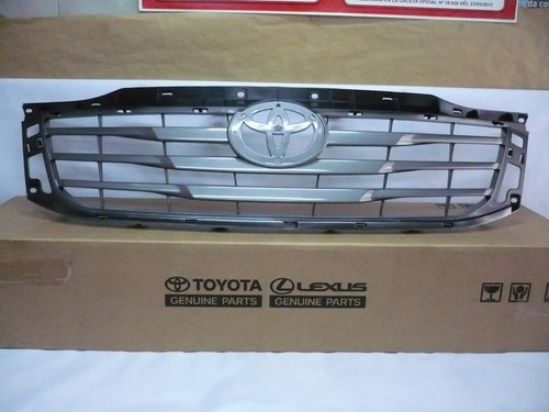 Parrilla Frontal Toyota Hilux 2012 2016 Nuevo Original