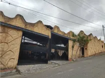 Comprar Casa De Dos Niveles Y 800m2 De Terreno en Urb Pan De Azucar Carrizal